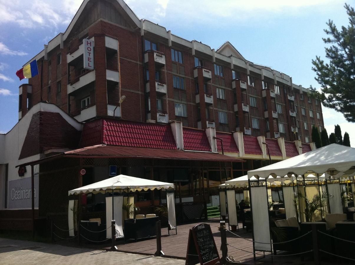 Отель Hotel Petroşani Петрошани-35