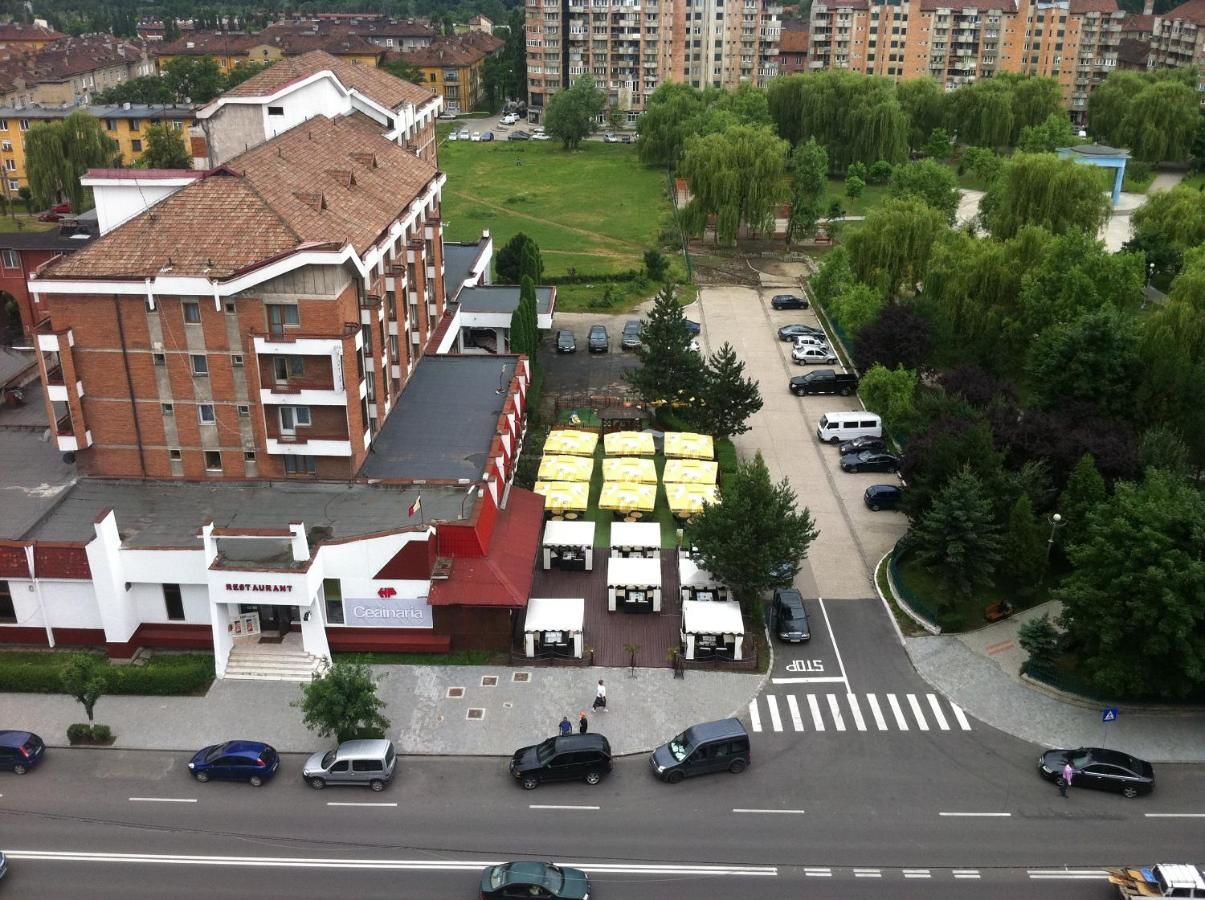 Отель Hotel Petroşani Петрошани-36