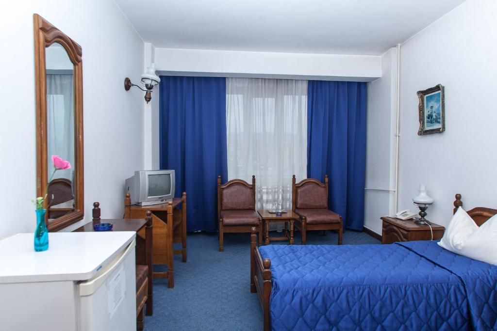 Отель Hotel Petroşani Петрошани-61