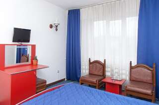 Отель Hotel Petroşani Петрошани Улучшенный двухместный номер с 1 кроватью или 2 отдельными кроватями-17